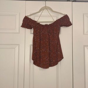 Off the shoulder American Eagle top